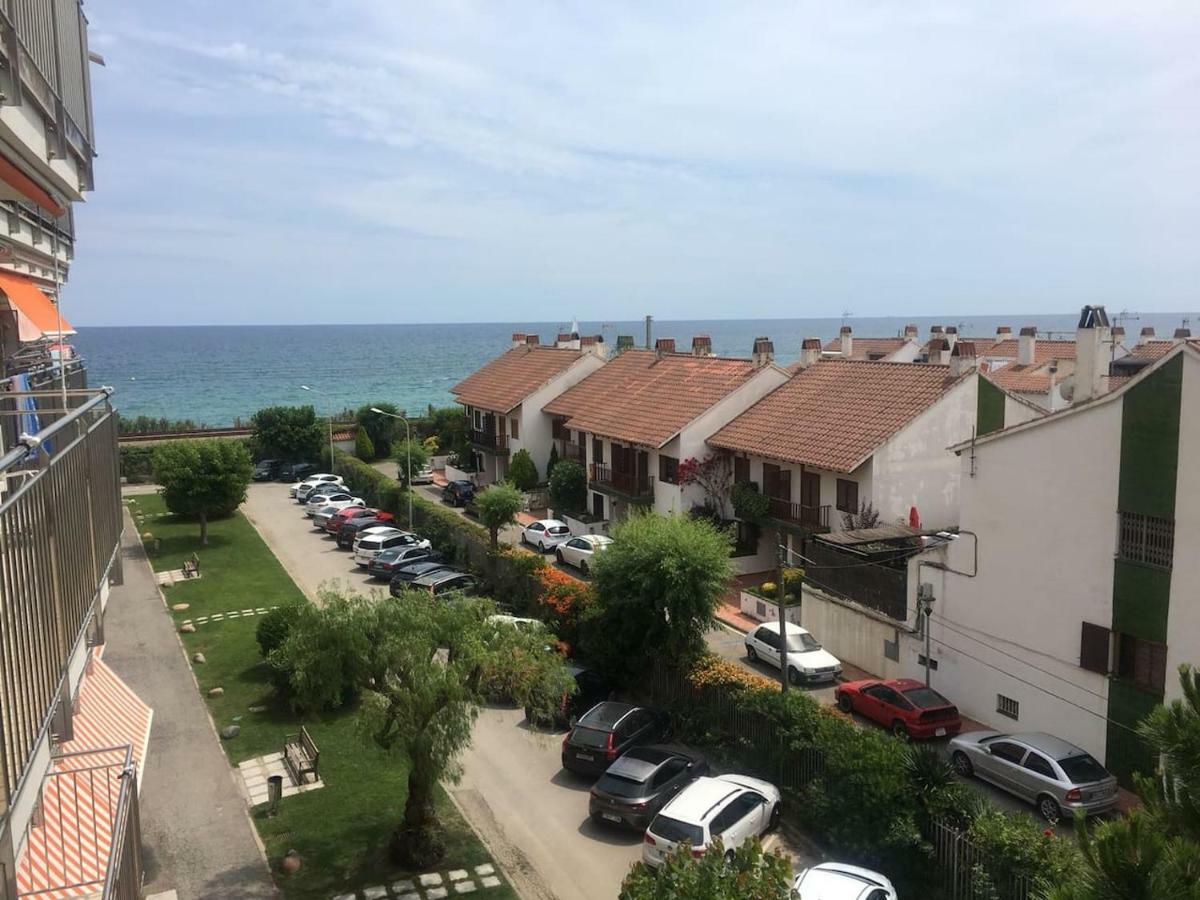Precioso Apartamento En La Playa Barcelona Cabrera de Mar Luaran gambar